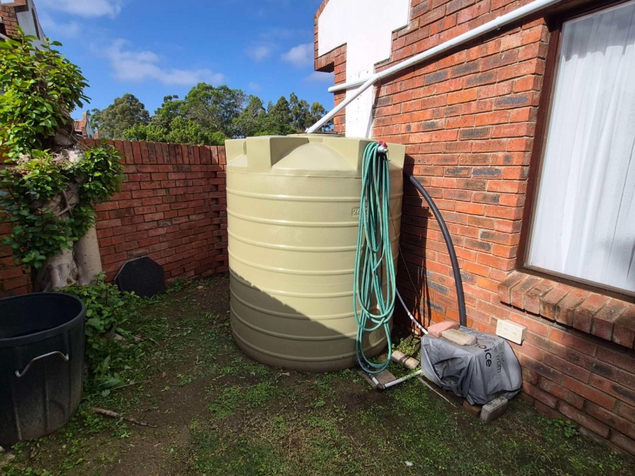 3 Bedroom Property for Sale in Kabega Park Eastern Cape